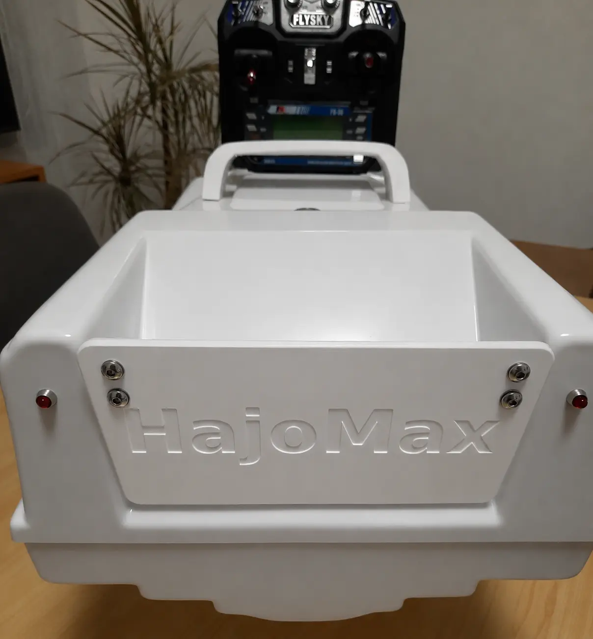 HajoMax V03 etetőhajó - GPS + Autopilot rendszerrel - Esztétikai hibás galéria kép